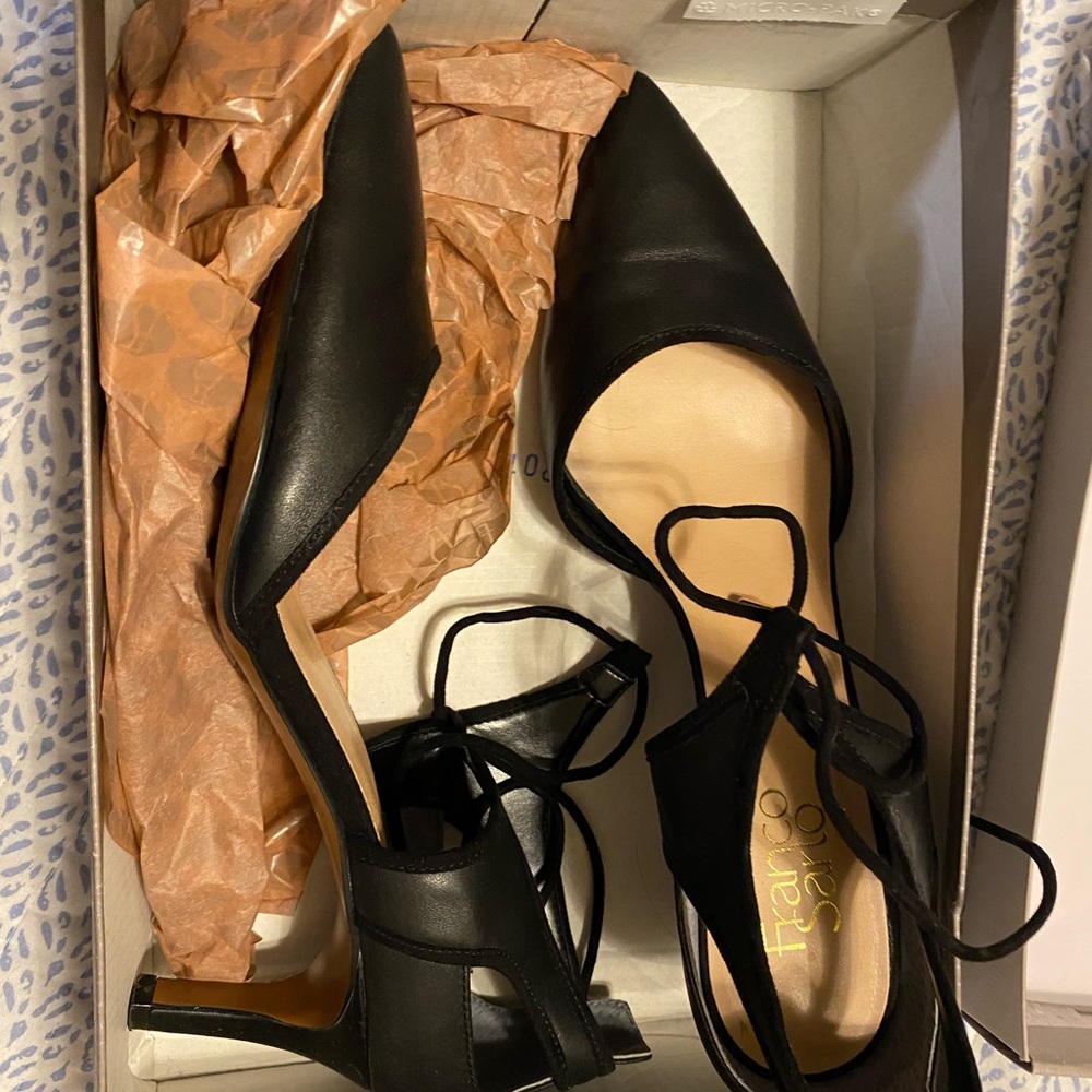Franco Sarto dress lace shoe
